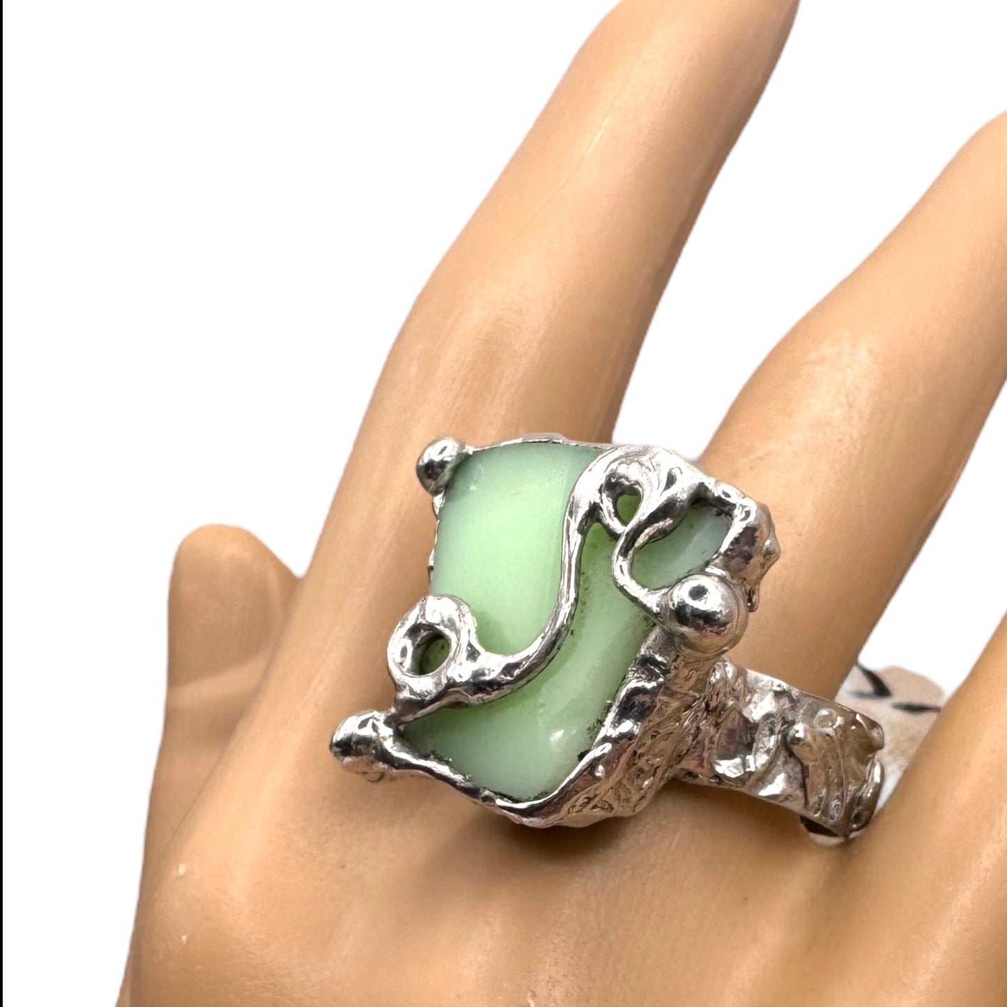 Uranium Glass Cocktail Statement Ring Glows W/ UV Light Size 8