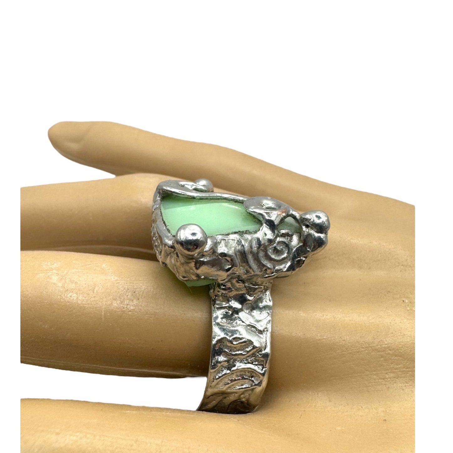 Uranium Glass Cocktail Statement Ring Glows W/ UV Light Size 8