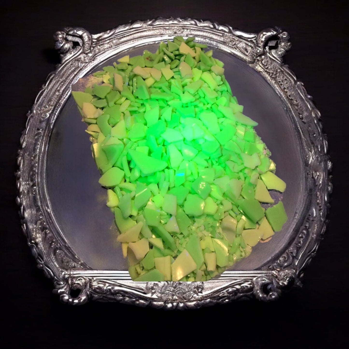 Uranium Glass Cocktail Statement Ring Glows W/ UV Light Size 8