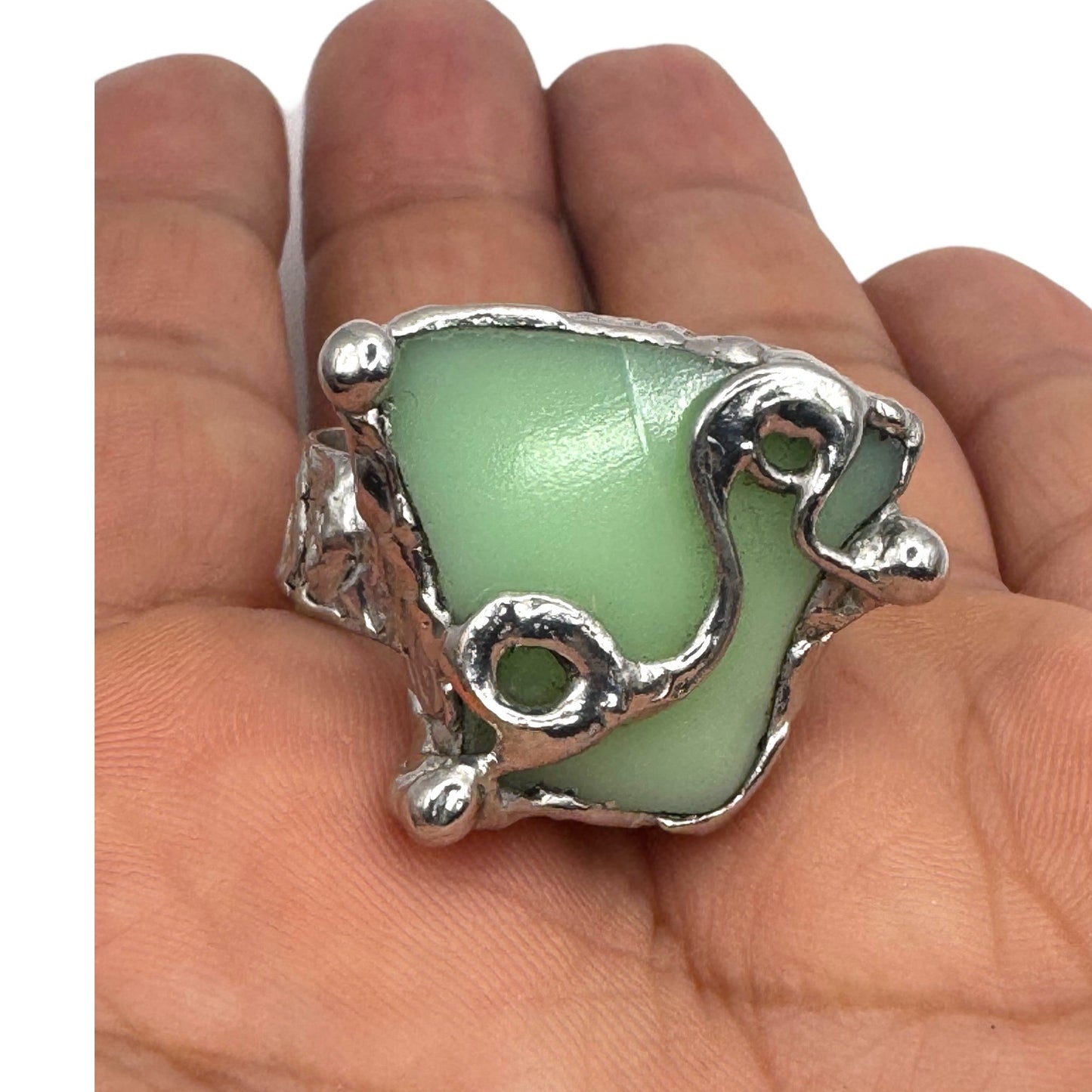 Uranium Glass Cocktail Statement Ring Glows W/ UV Light Size 8