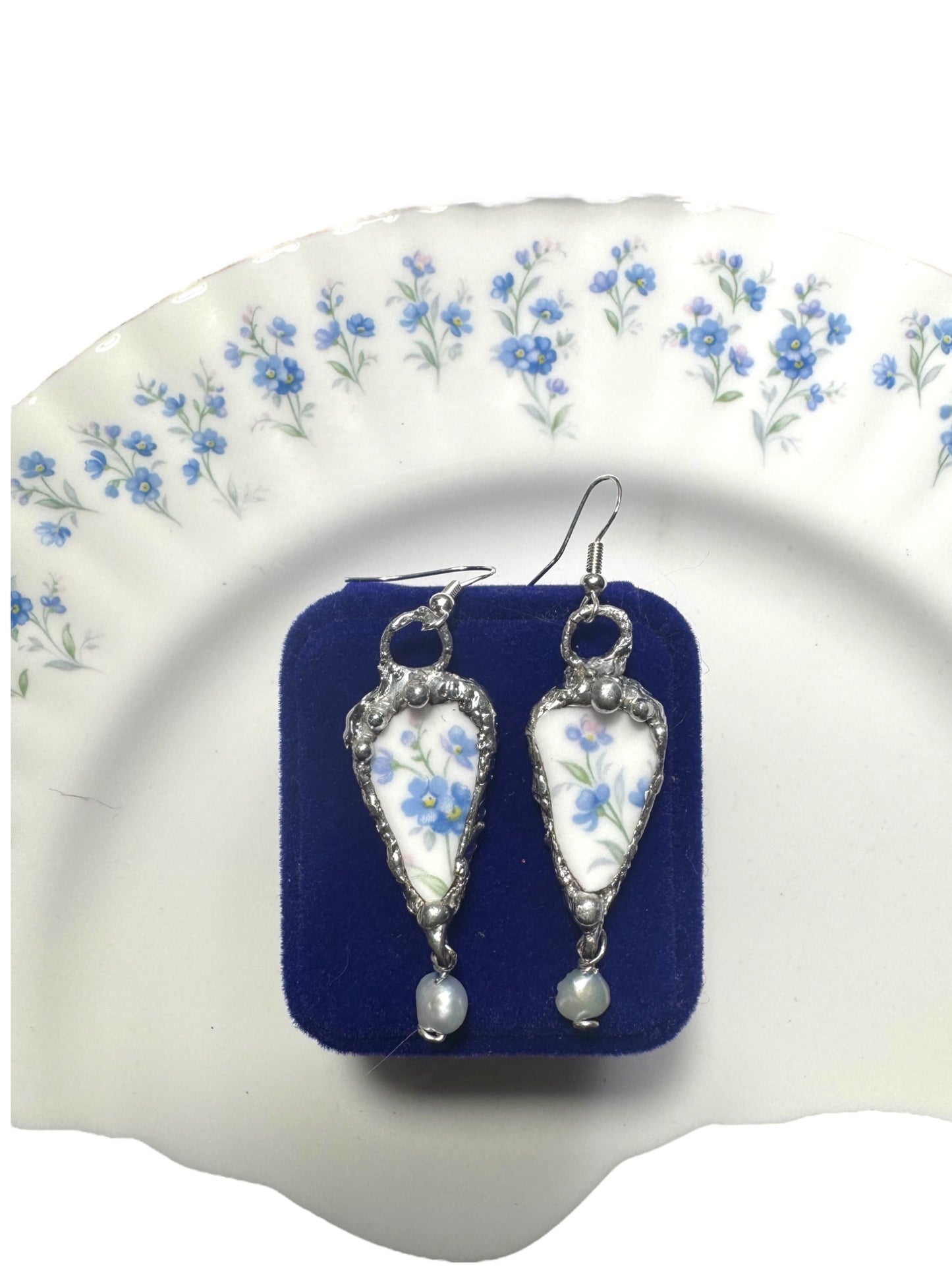 Royal Albert '76 Memory Lane Earrings W/ Silver Blend Bezel & Freshwater Pearls