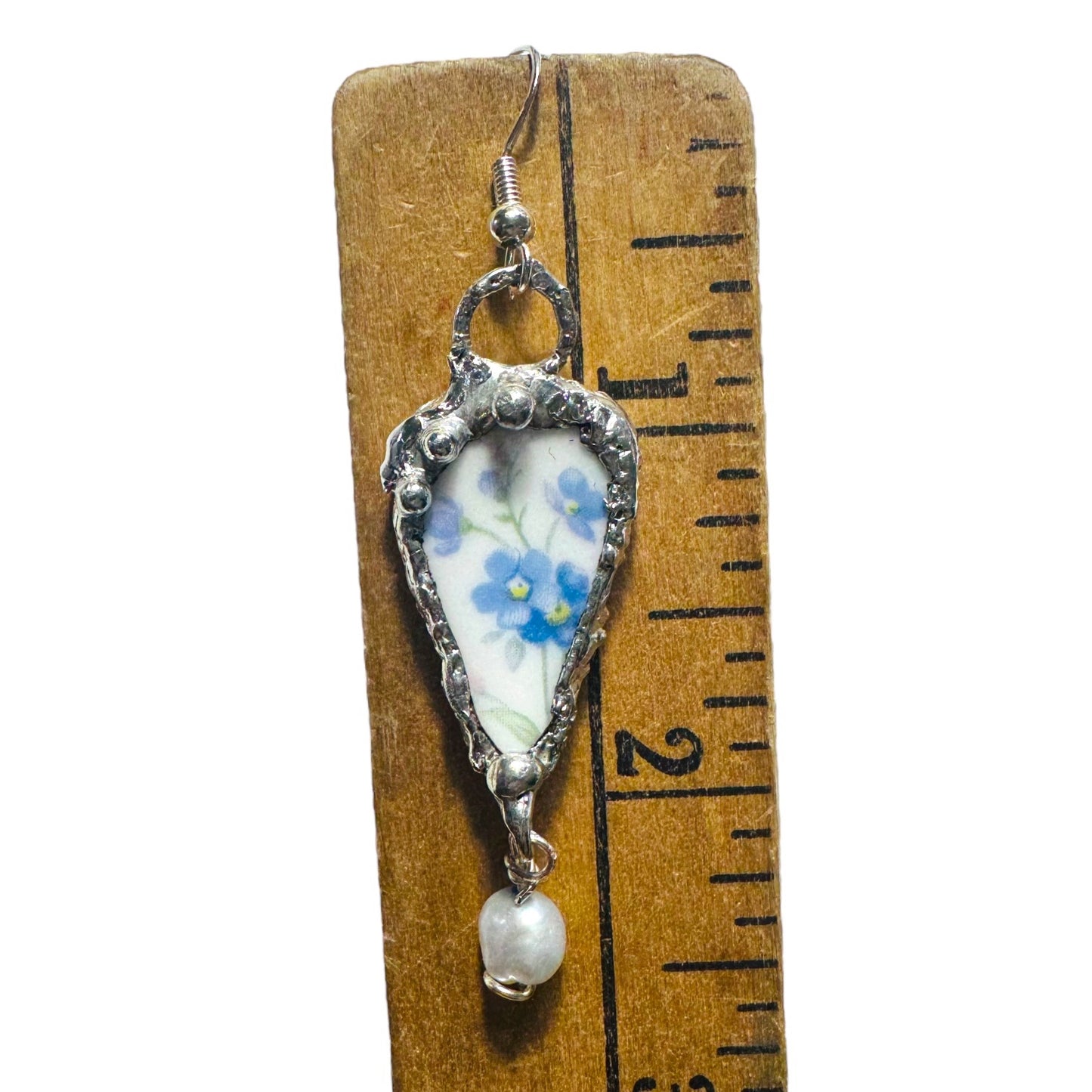 Royal Albert '76 Memory Lane Earrings W/ Silver Blend Bezel & Freshwater Pearls